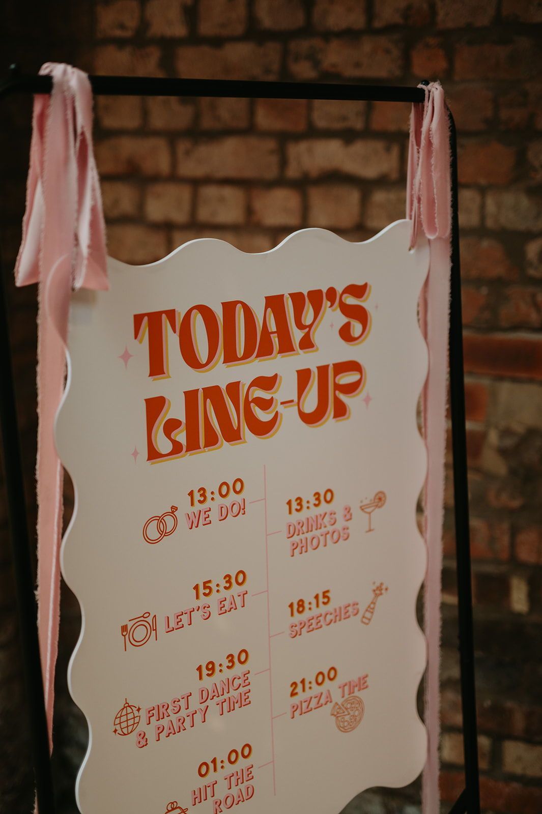 Colourful Retro fun | Vegas style order of the day | on the day stationery ideas