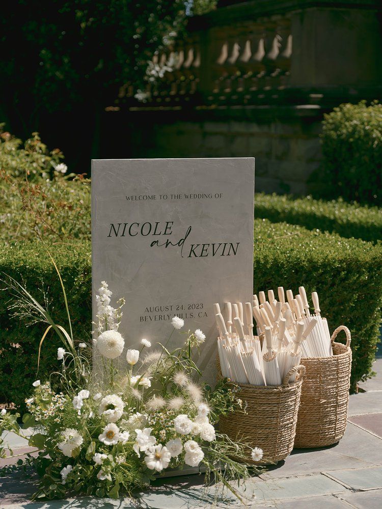 32 Beautiful Basket Wedding Decor Ideas