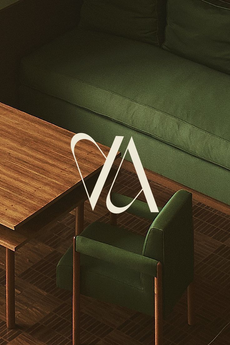 Ely ✴︎ Logo & Brand Designer | Mentor for Designers on Instagram: «Welcome to the new face of DA Des