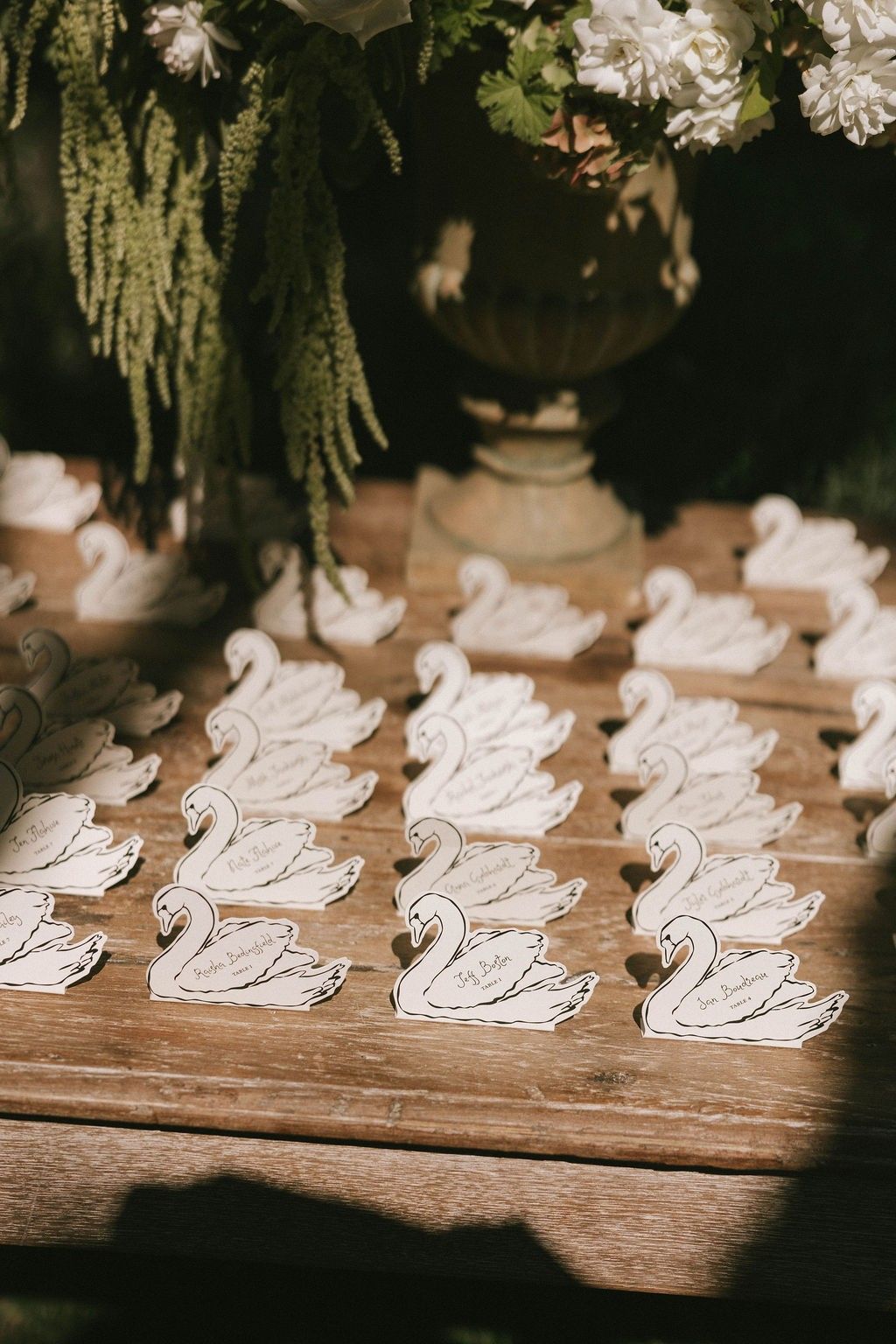 Romantic Swan Escort Cards