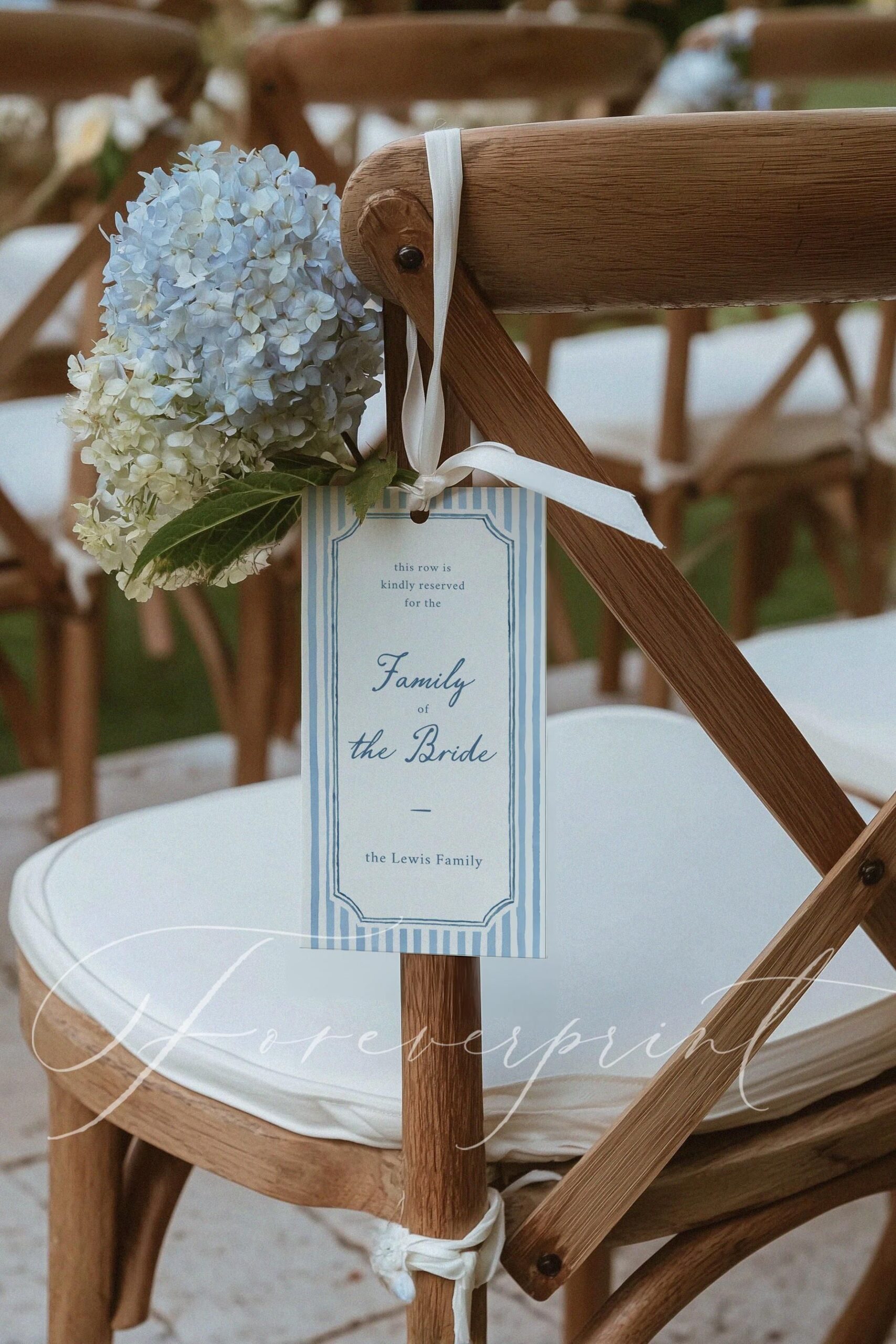 Modèle d’étiquette de chaise réservée, enseigne de siège réservé à rayures bleues, étiquette de cérémonie de mariage, modèle de toile modifiable, carte imprimable 4 x 8 022