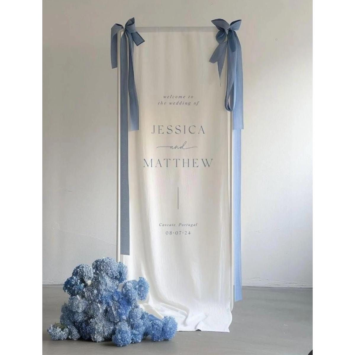 Panneau de bienvenue de mariage en tissu personnalisé avec noms et date, bannière en lin minimaliste élégante pour une cérémonie d’entrée, décoration de mariage personnalisée