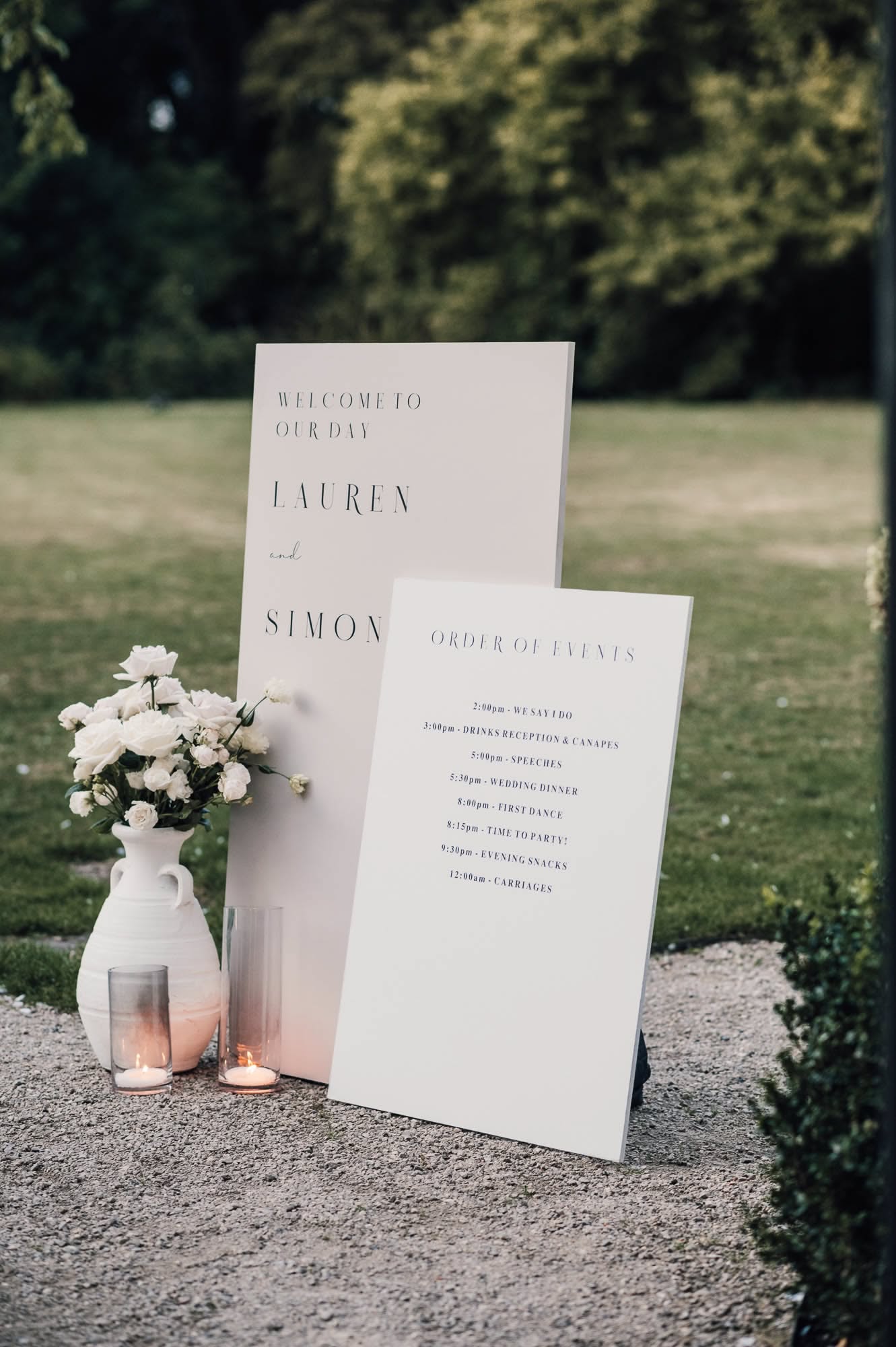 Lauren & Simon’s beautiful Morden Hall wedding, with Damien Vickers Photography