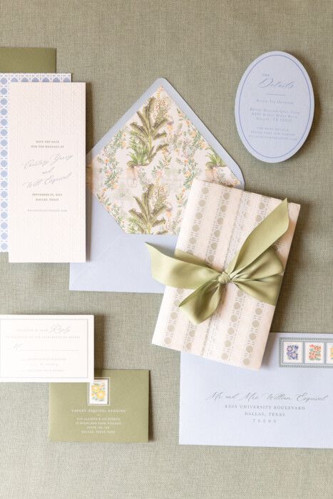 These High School Sweethearts Threw a Palm Beach–Inspired Wedding