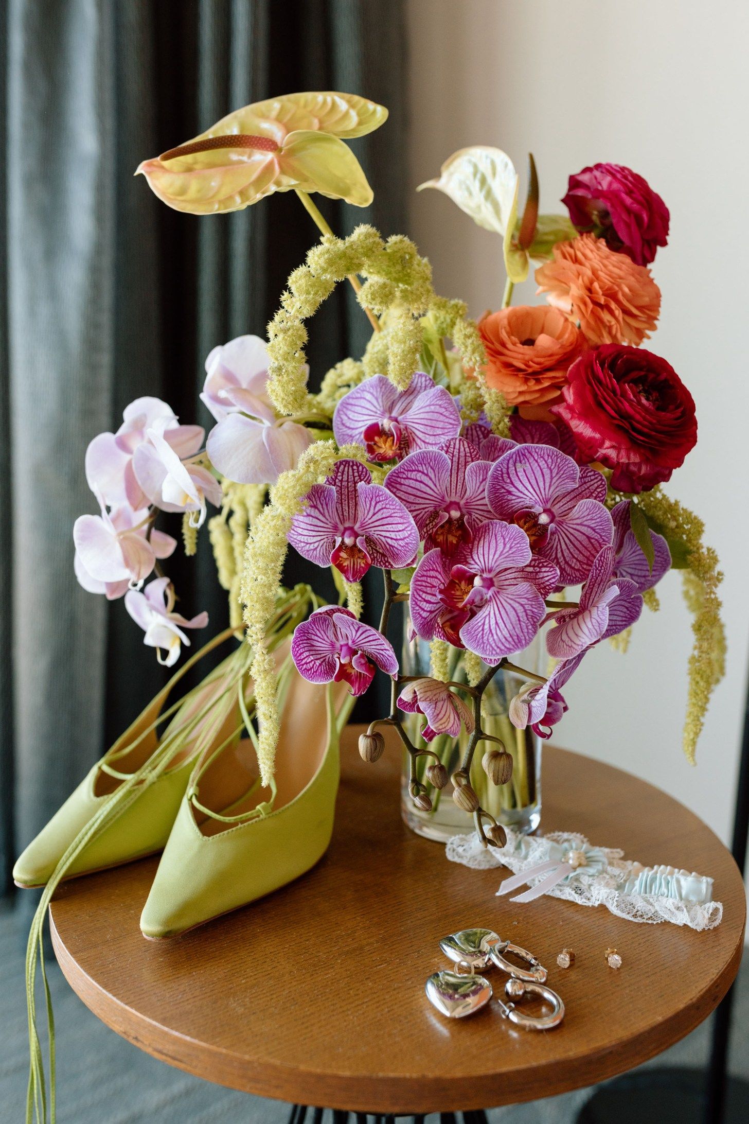 The Swingin’ 60s Were Alive + Well at This Romantic Retro Wedding in Scottsdale, Arizona