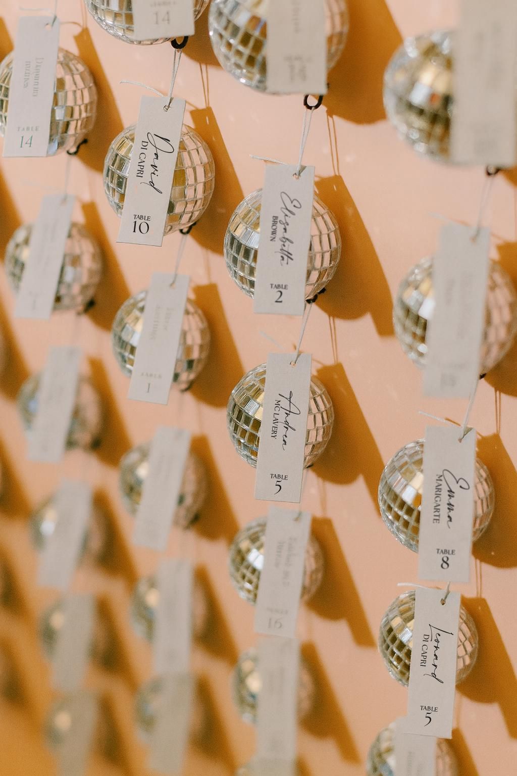 MARIAGE / TABLEAU MARIAGE Étiquettes nominatives Discoball, étiquettes nominatives personnalisées, étiquettes boule disco, nom de table, marque-places, Gatsby