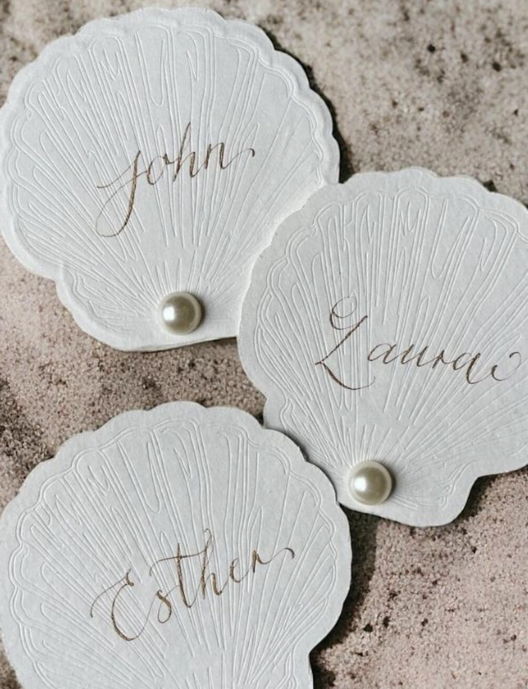 33 Unusual Wedding Place Card Ideas Your Guests Will Remember