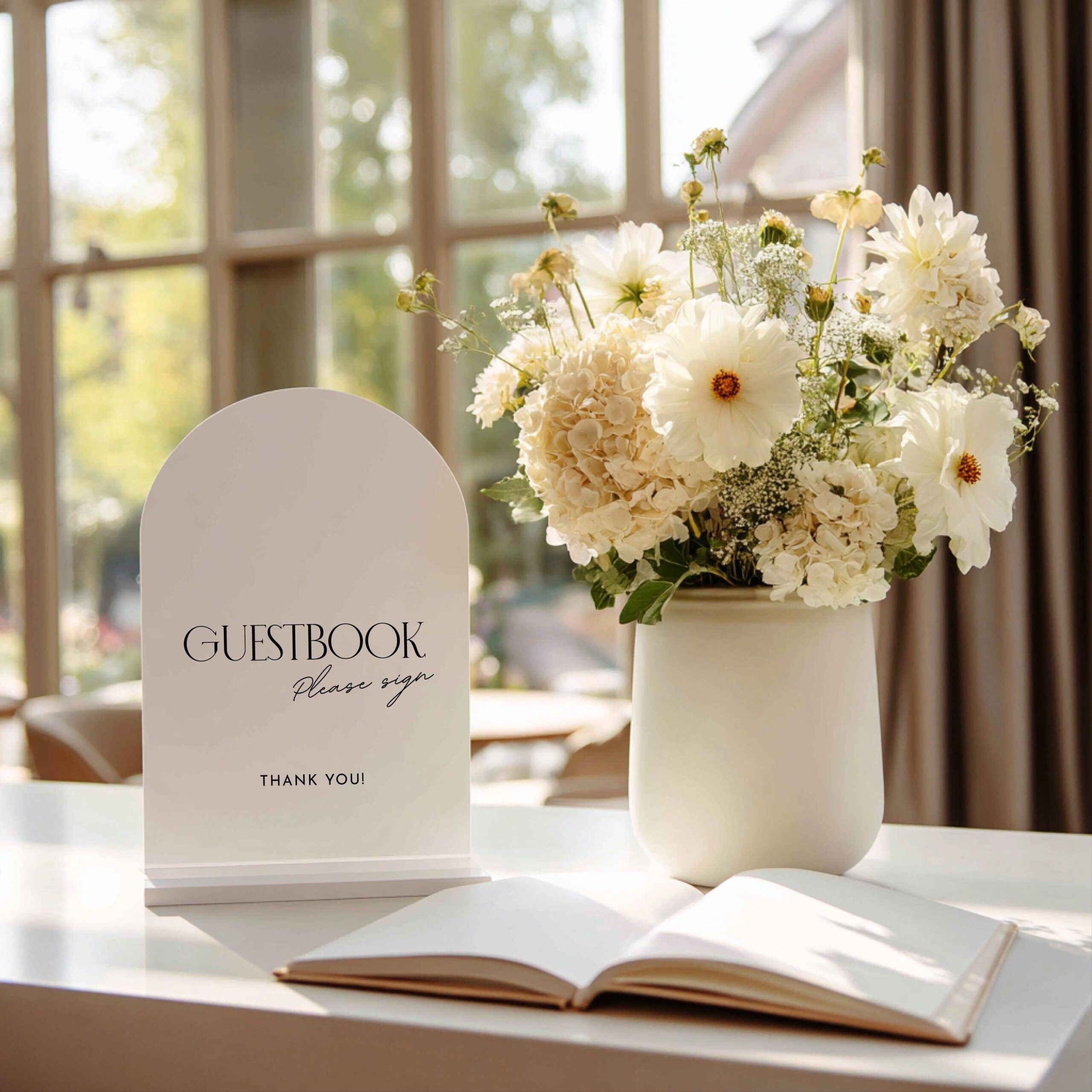 Enseigne pour livre d’or en acrylique | Mariage gravé au laser et peint à la main | Enseigne acrylique personnalisée avec base | Livre d’or